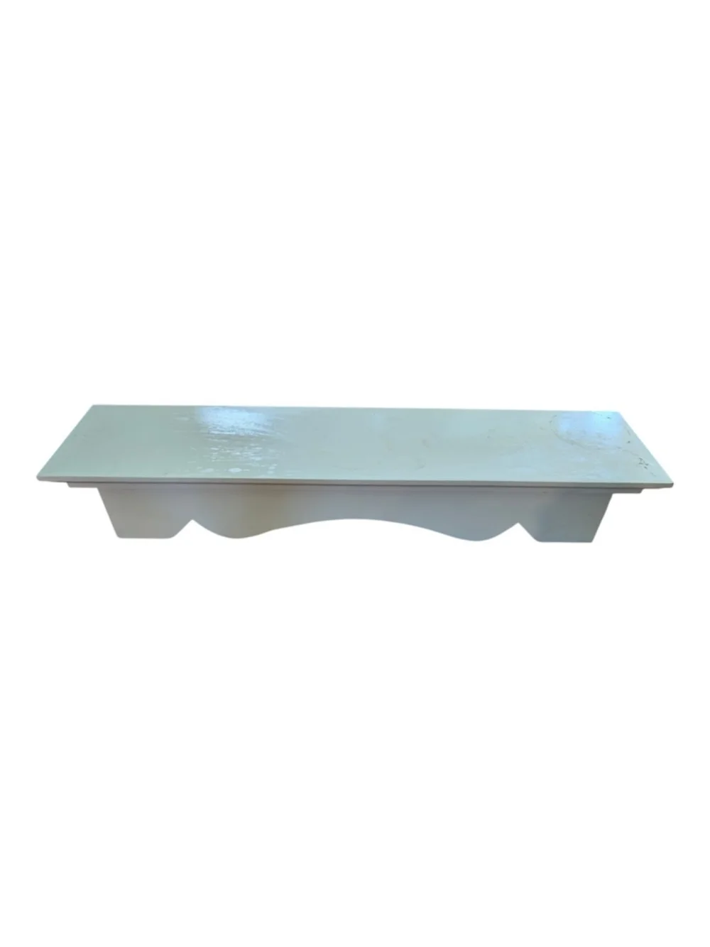 White Decorative Wall Shelf with Scalloped Apron